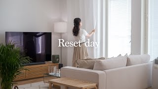 Reset day I  Getting my life together I cleaning, cooking and baking I slow living