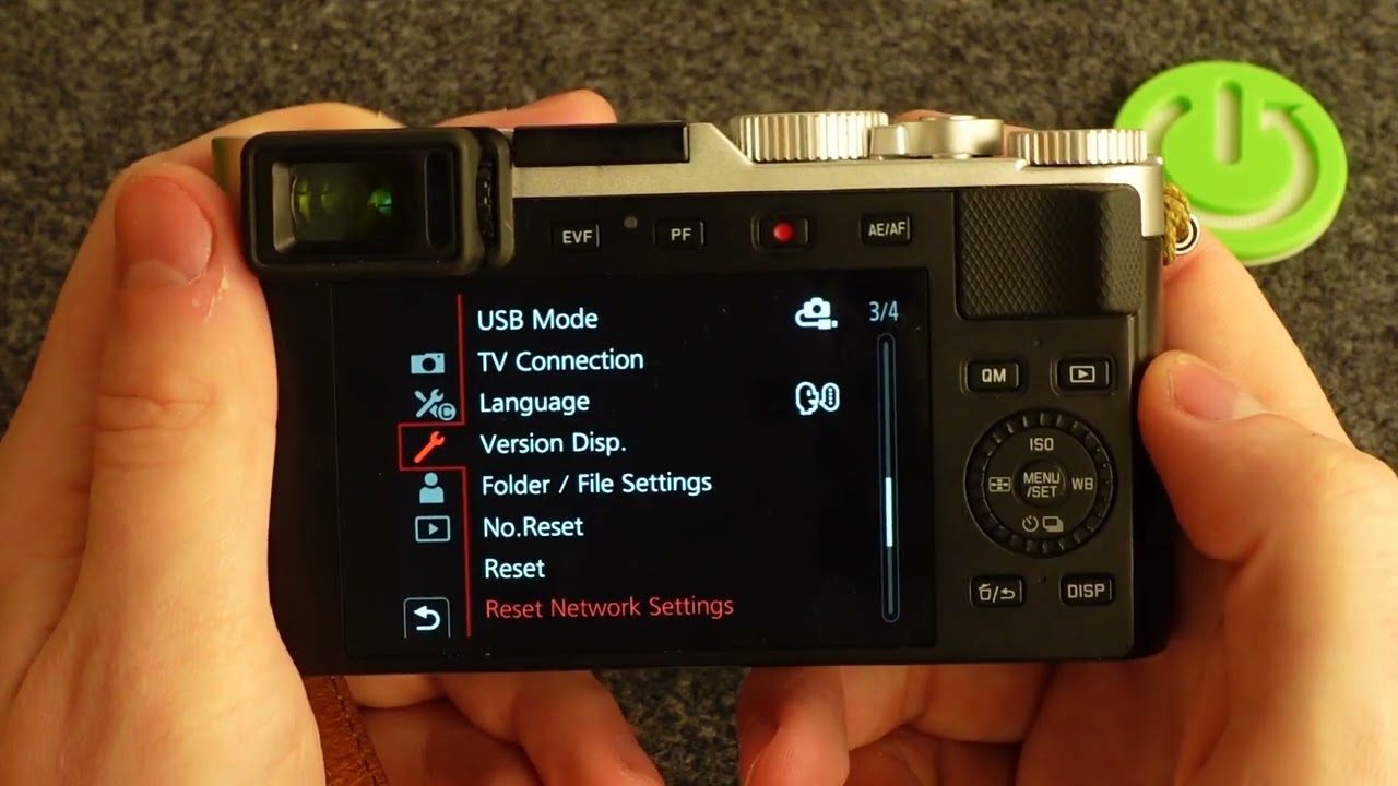 Using and setting up the Leica D-Lux 7. Sample images and menu  descriptions. 