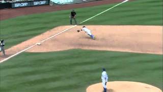 2011/08/11 Wright's diving grab