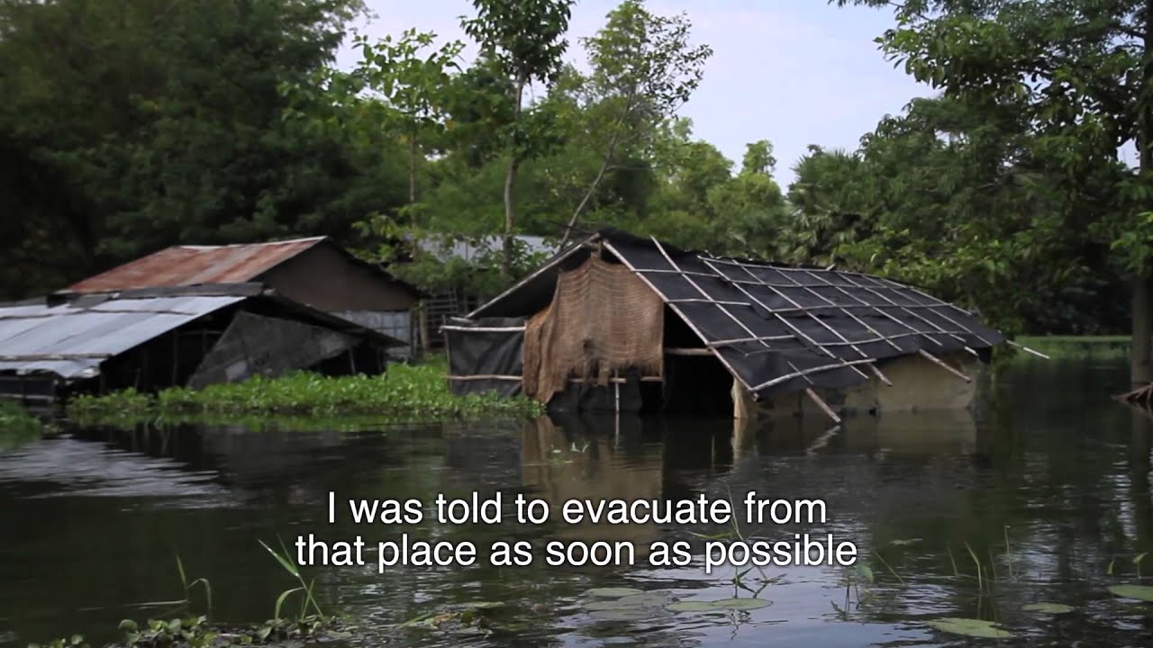 Cambodia Floods 2013 - Child Protection is World Vision's Priority