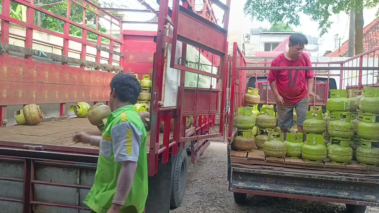 Bismillah seperti biasa teman-teman kito gawe lagi💪💪#GASLPG3KG