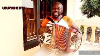 Dore igicurangisho gitangaje #Rwandan_music #acordeo #musirikare_elode