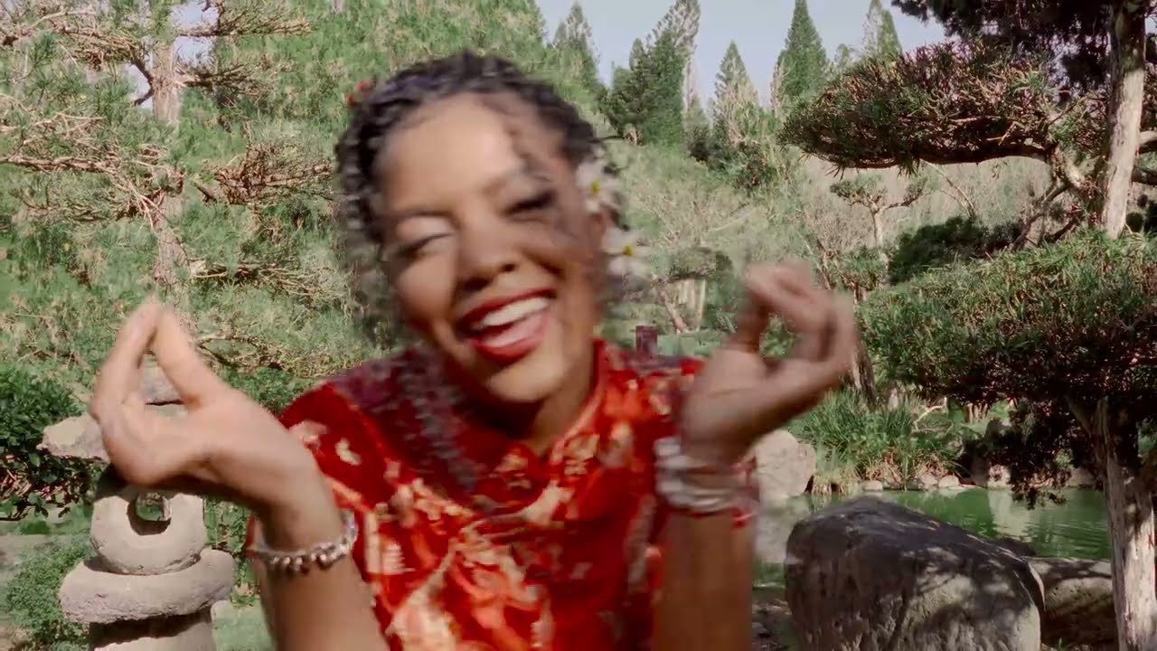 Melly 333 - La Esencia