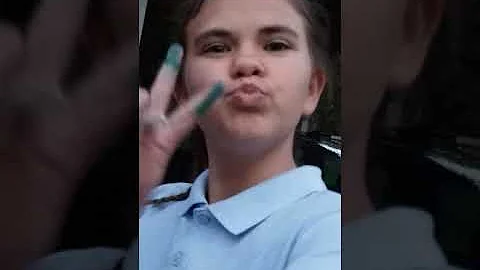 Fist vid how many likes can i get just showing u m...