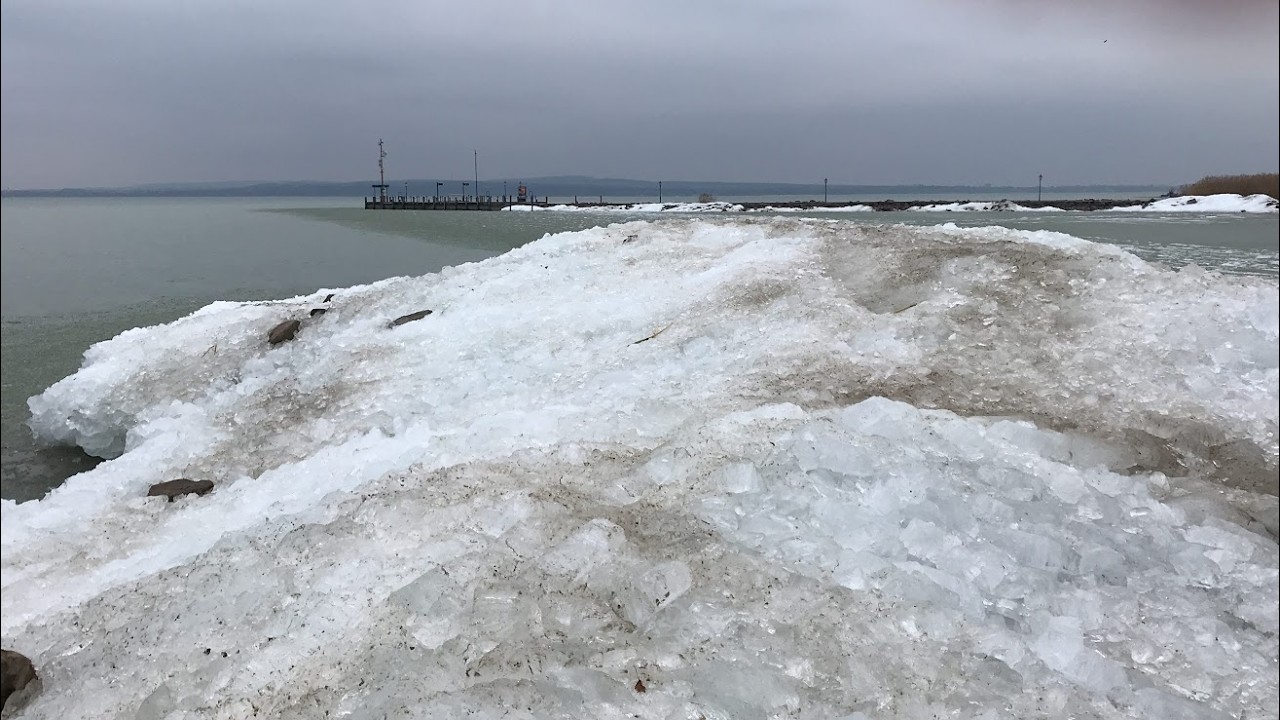 Jégtorlaszok a Balatonparton - Üveghegyeken innen és túl - Balatongyörök
