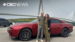 Gordie Howe's grandson drives 1st car across namesake bridge