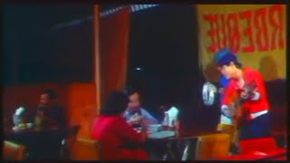 Warkop DKI - LAGU KODE 'yang baju merah jangan sampe lolos'
