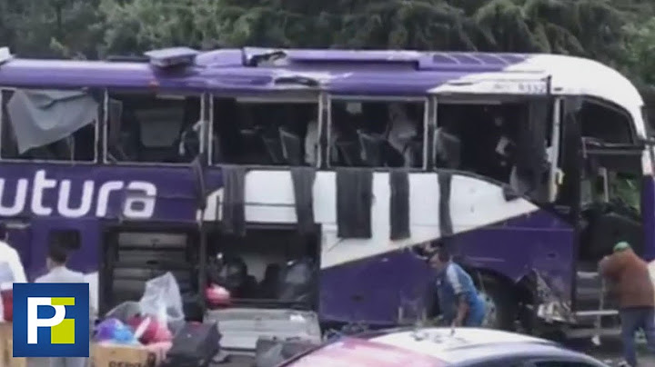 Cuerpos tendidos sobre la carretera: saldo mortal por accidente de autobús en México