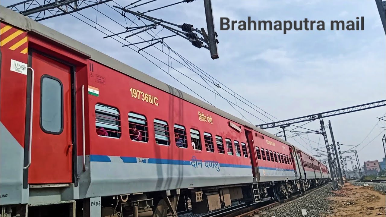 Luckeesarai jn ko Bina Ruke Paar Karte Hue 05955 Brahmaputra Mail Special