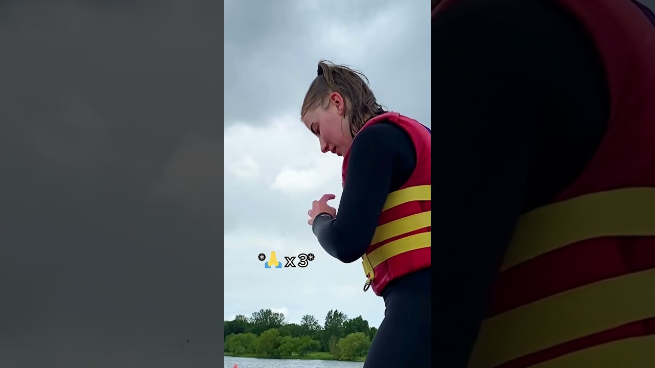 Girl Overcomes FEAR at Waterpark! 😱 