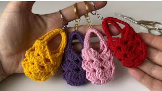 Kolay Tığ işi Mini Çanta Anahtarlık Yapımı / Crochet Keychain / Amigurumi Anahtarlık Örgü Modelleri