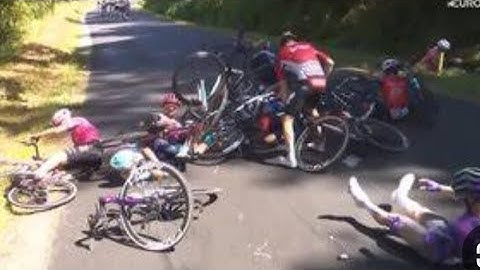High-speed crash on Tour de France stage 7 sees João Almeida Guillaume Martin and Jack Haig hit deck