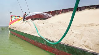 Genius Technique They Found to Unload Tons of Sand from Ship