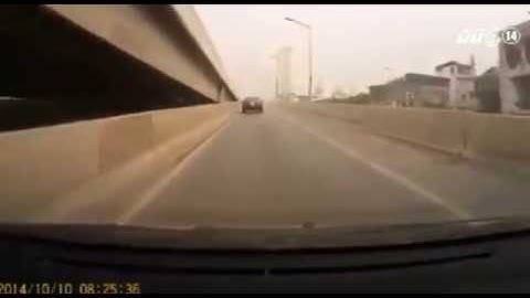 VTC14_Tài xế đi ngược chiều trên cao tốc bị phạt 7,5 triệu đồng