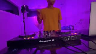 DJ Ucil Funky - Right Now X Maafkan Soibah Ku