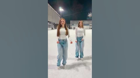 Wait..✋🏻 #twins #iceskating #figureskating #dance #trending #shortvideo #shorts #beautiful