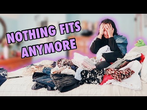 THIS IS YOUR SIGN TO START SPRING CLEANING | Closet Cleanout + Declutter 2021