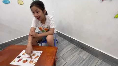 Tiếng Anh Giao Tiếp Tại Phan Thiết: Phoebe practices talking about American Food