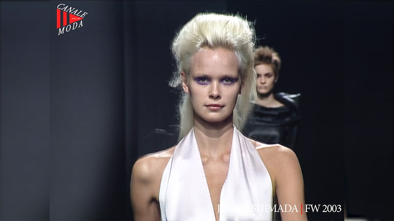 Джунко Шимада, осень-зима 2003, Париж, 4K - Canale Moda