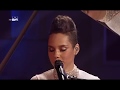 Alicia Keys & Emili Sande "Not Even A King" Duet Live