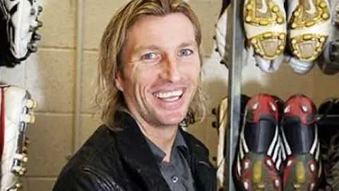 Robbie Savage & Leighton James famous radio argume...