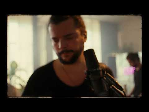 om la lună — Nespuse (Diud, where's my tune? Sessions)