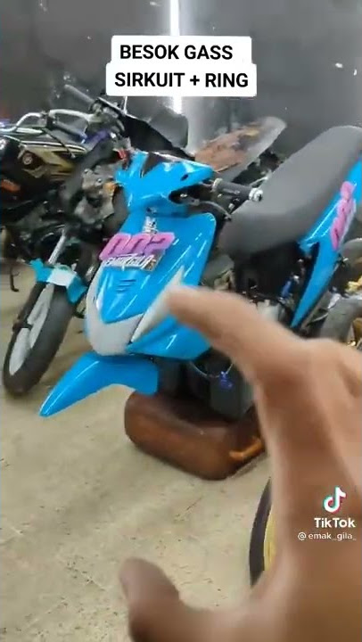 Emak Gila VS Lucky Stuntrider - Sirkuit   Ring