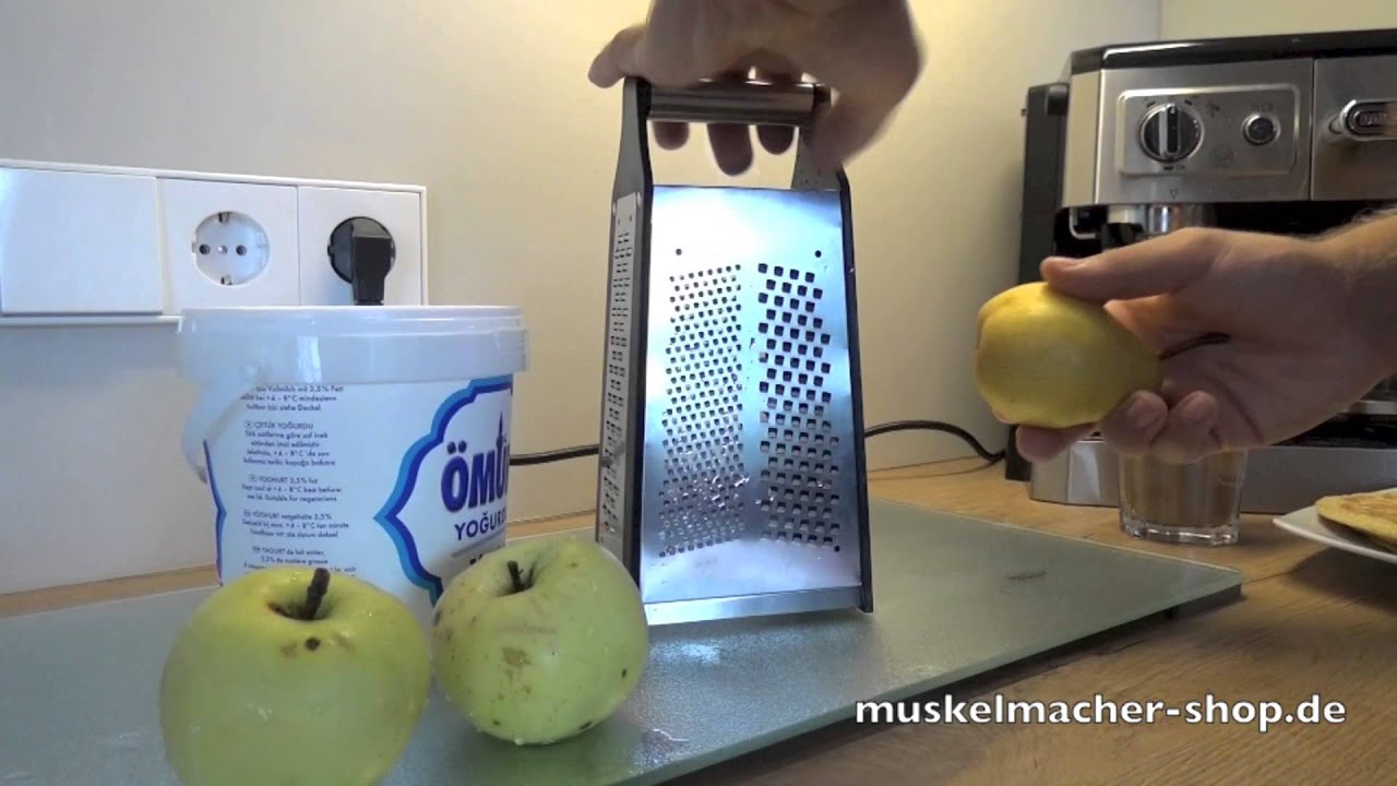 Unser Frühstück am Sonntag Morgen - Sarah schläft und wird geweckt