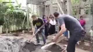 Justin Bieber Helps Build School in Guatemala by Franciose18_xoxo 969 views 10 years ago 1 minute, 35 seconds