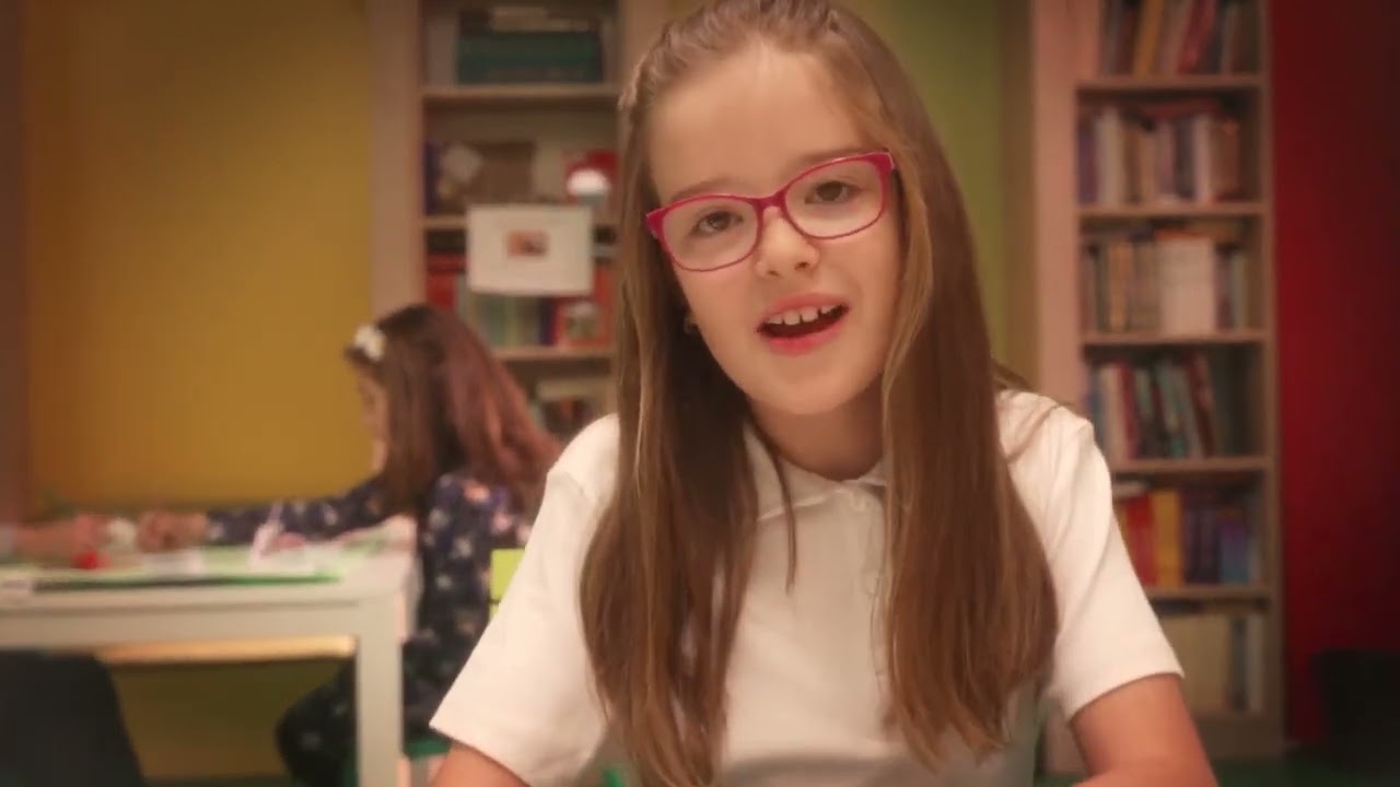 СВЕТИЛНИК Химн на 81 СУ „Виктор Юго“ – „Химн 81 СУ Виктор Юго