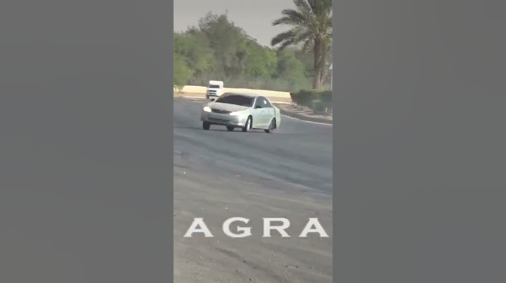 تفحيط كامري على الكامري نطلها بيبان