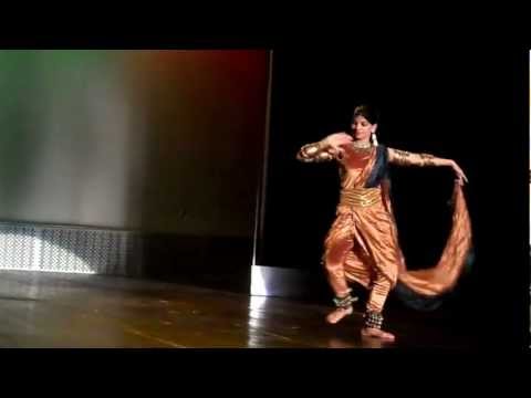 मोहनजो-दड़ो, प्राचीन सिंधु घाटी सभ्यता, पाकिस्तान में नृत्य करने वाली लड़की राष्ट्रीय कला गैलरी