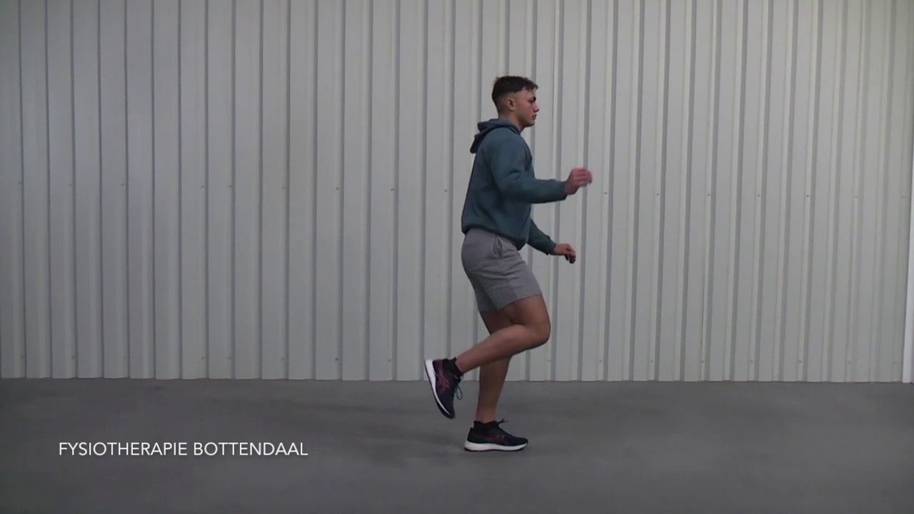 Sprong 1 benig kwart draai - YouTube