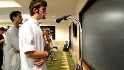 صوت جميل من قارئ امريكي شاب American Muslim reading the Holy Quran  YouTube