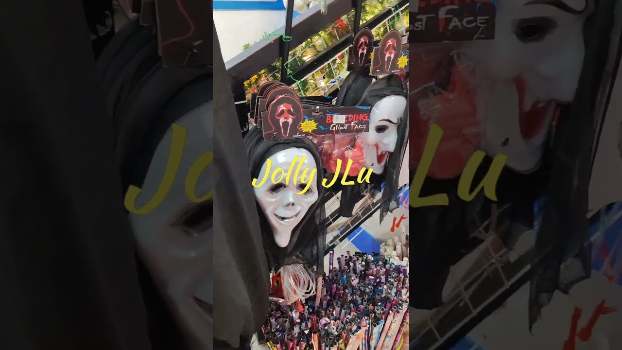 HALLOWEEN DECORATION at DIY store 