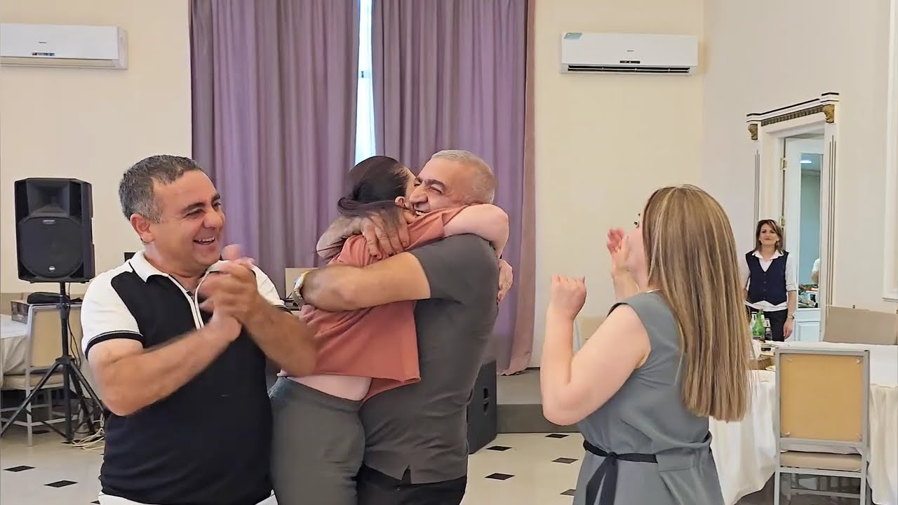 😀Քույրիկը եկել է Ռուսաստանից եղբոր 50 ամյակին  և ոչ ոք չգիտի  🤗❤️Մեգա հուզիչ անակնկալ սիրելի եղբորը