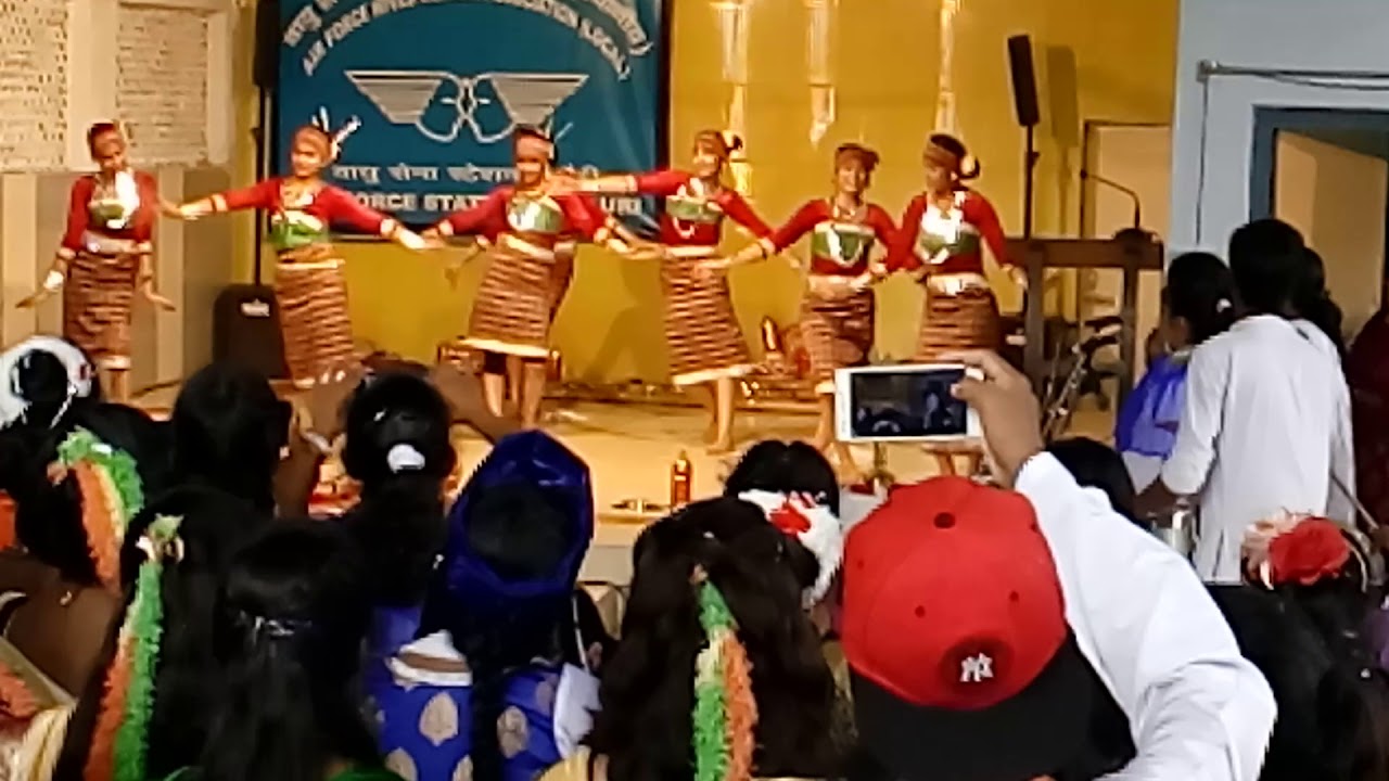 Tripura dance performance of kendriya vidyalaya 39 GTC cantt Varanasi ...