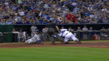 TEX@KC: Chirinos singles home Andrus and Martin