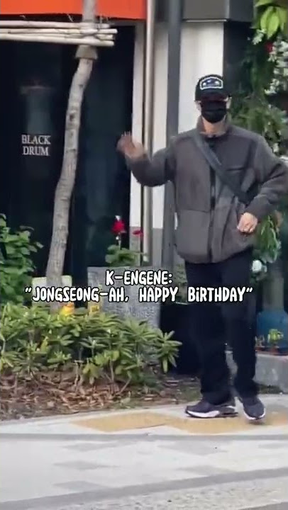 Jay and Jake visited Jay's birthday cafe events near Hybe building together 😭❤️