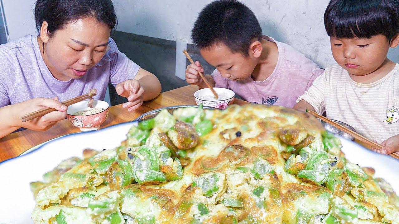 媳婦去菜地，看見豆子長得喜人，今天吃頓新花樣，豆子煎蛋 | Beans grow well, today do a different, beans Fried eggs