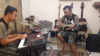 Video thumbnail of "Hujan Turun (Sheila On 7 Cover)"