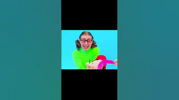 羽で足をくすぐる Hane De Ashi O Kusuguru 