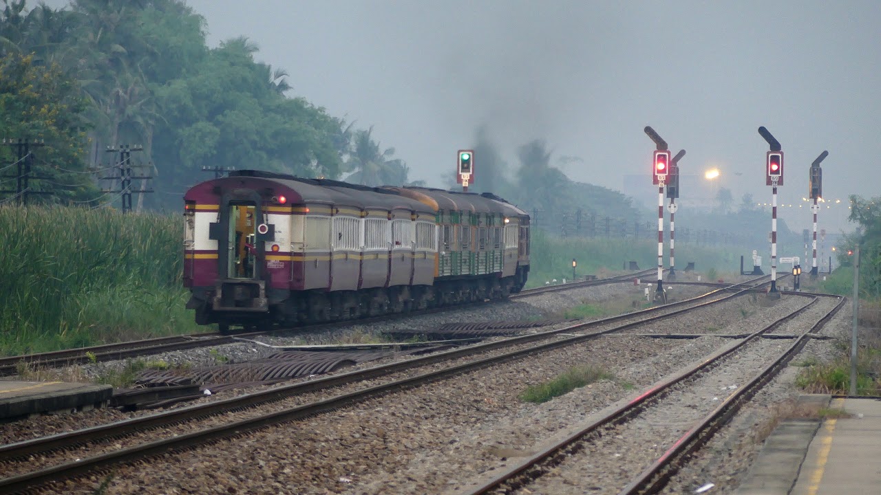 รถไฟไทย # ขบวนรถธรรมดาที่ 262 หัวหิน - กรุงเทพฯ  / ALSTHOM 4205