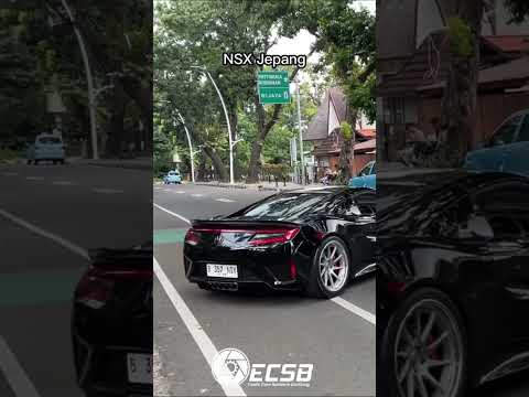 SUKA ITALIA ATAU JEPANG? (Ferrari 488 GTB Honda NSX Jakarta Indonesia) #exoticcarsbandung #shorts