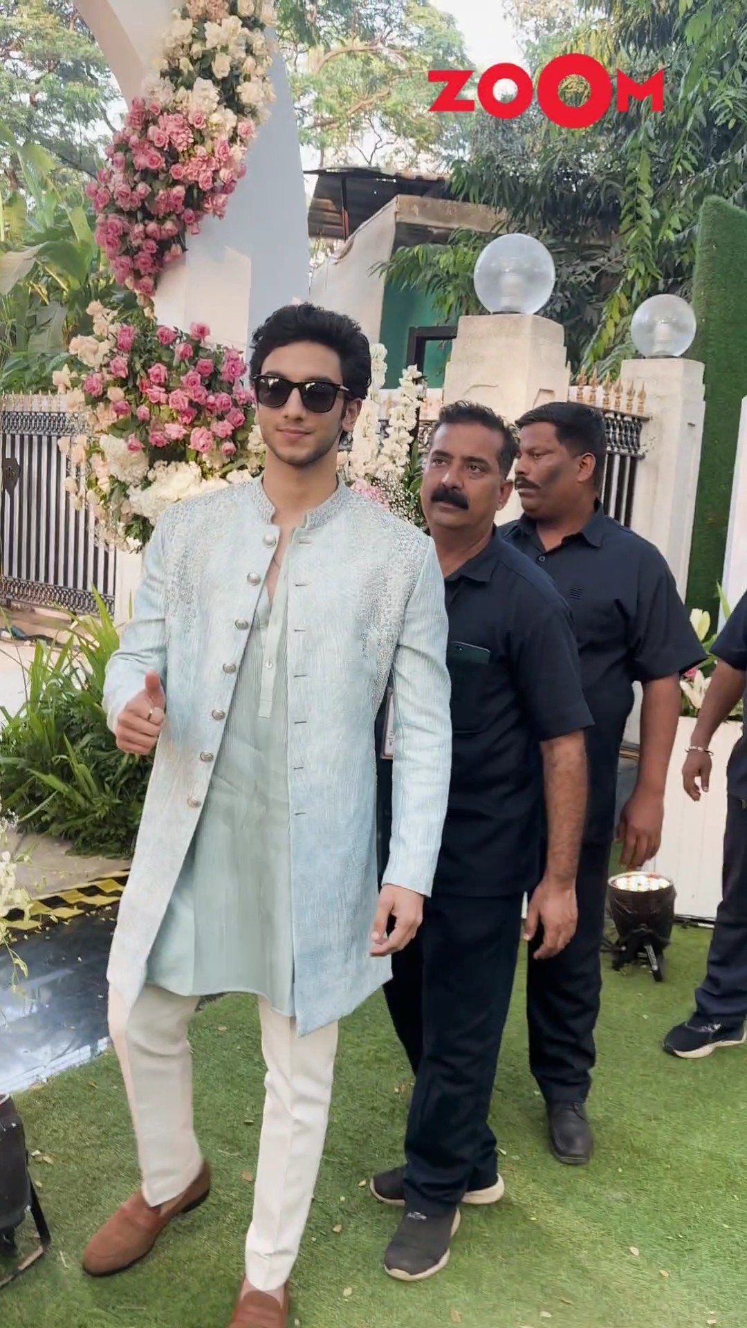 Vedang Raina ARRIVES in style at Aaliyah Kashyap's wedding ? #vedangraina #shorts