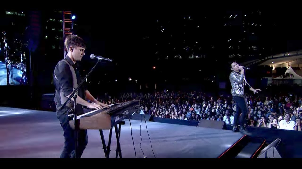 siddharth slathia bekhayali Kurt Hugo Schneider & Sam Tsui @ YouTube FanFest India 2017