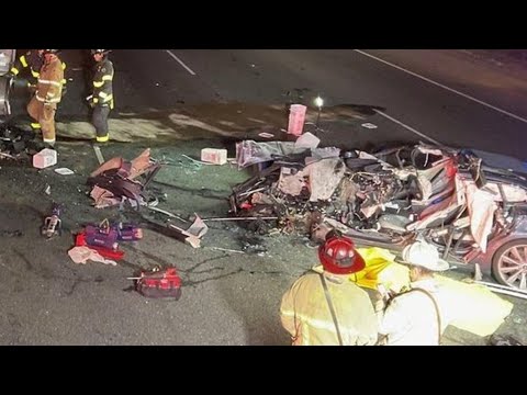 Tesla Driver Dies After Crashing Into Fire Truck on Freeway
