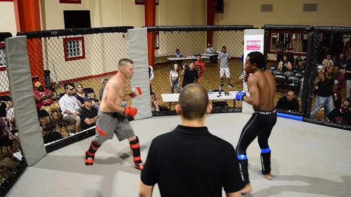 MFC 4 - Kyle Stuart vs  Jonathan Robinson Rd 1