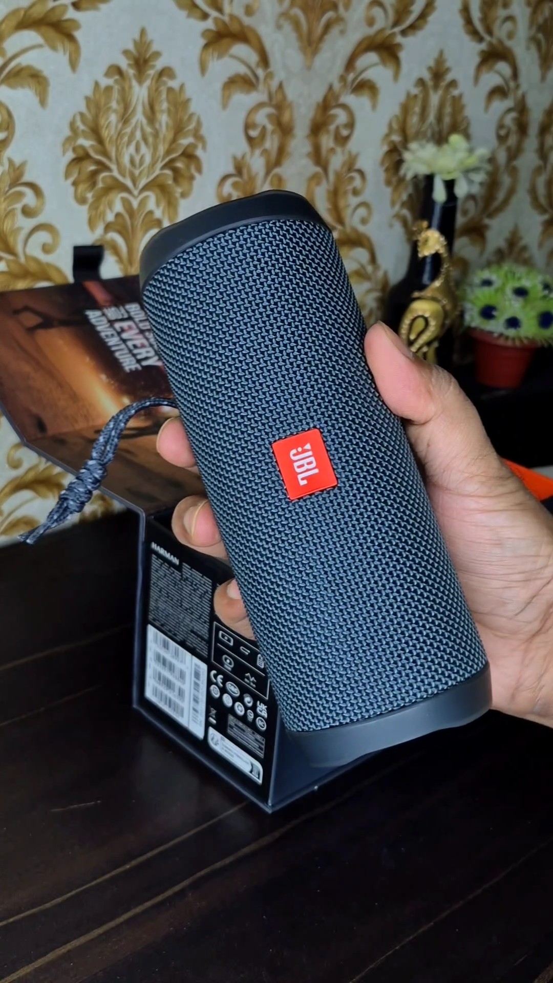 JBL Flip Essential 2 20W #jblbluetoothspeaker - YouTube