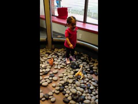 Video: Tacoma Çocuk Müzesi'nin Sunabileceklerini Keşfetmek